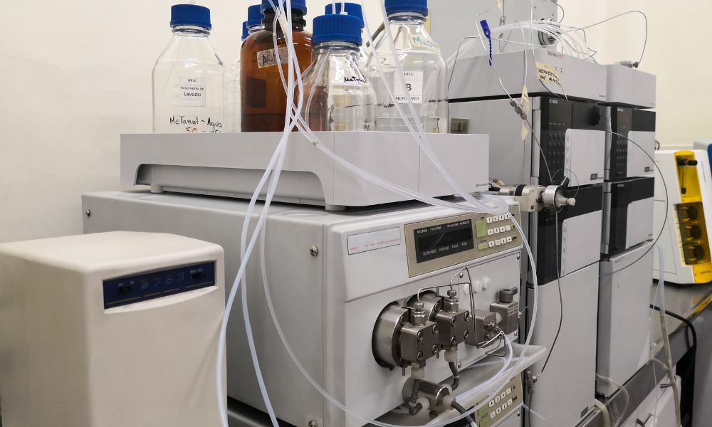 HPLC (High-Performance Liquid Chromatography)